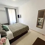 Casa Con Sauna شقة